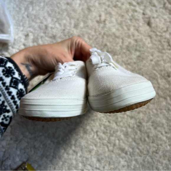 Mickey Unlimited:Deadstock White Canvas Mickey Embroidered Lace Up Sneakers SZ 5 - Picture 10 of 14